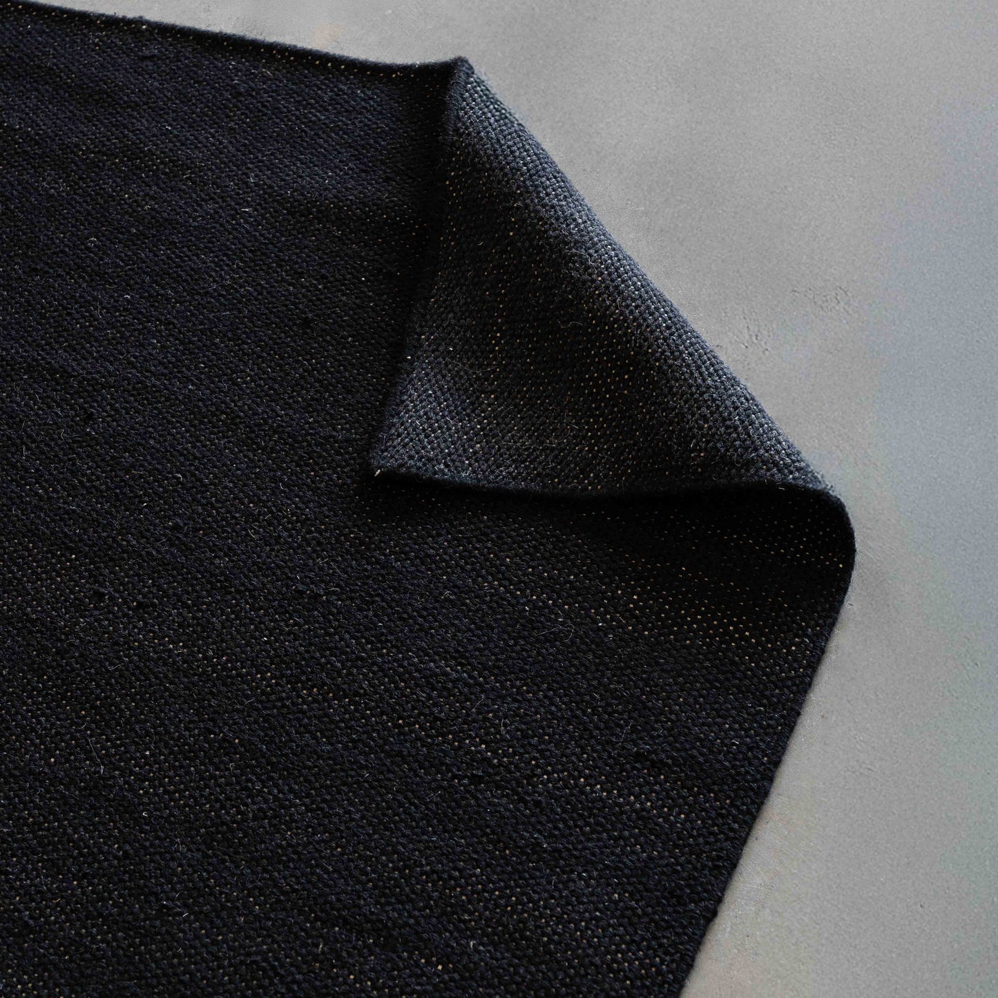 Lava Black Rust Handcrafted Wool Rug